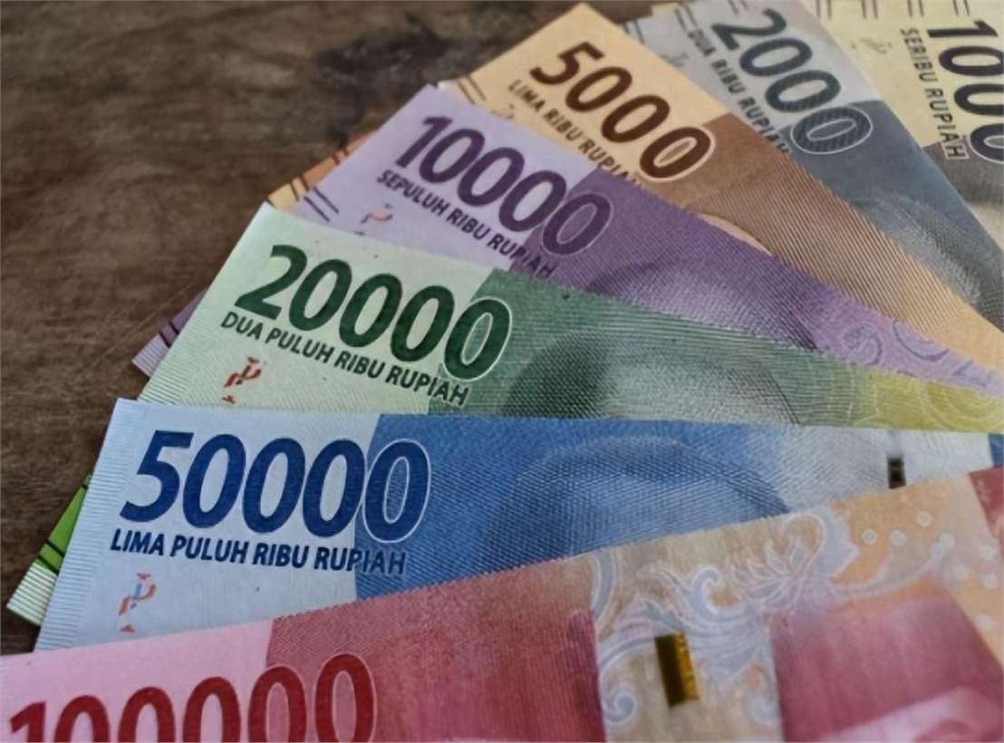 俄罗斯货币(俄罗斯货币贬值了多少)